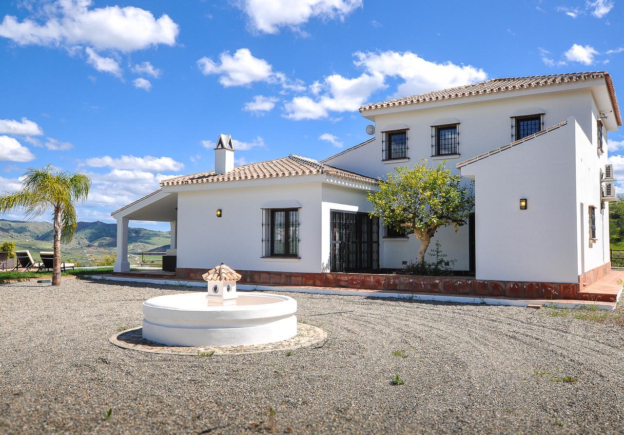 El Capricho Villa Rural Caminito Del Rey อะโลรา ภายนอก รูปภาพ